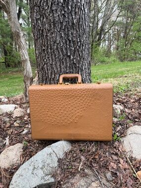 Atlas Brief Case Ostrich Leather Tan Briefcase Vintage 18.5 Inches